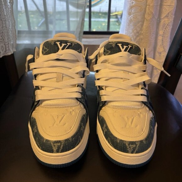 Louis Vuitton LV Trainer White Blue Sneaker Size 44 - Picture 1 of 9